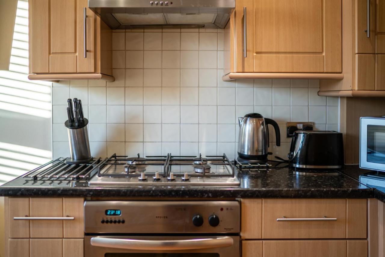 אנפילד One Bedroom Flat In Bush Hill Park מראה חיצוני תמונה