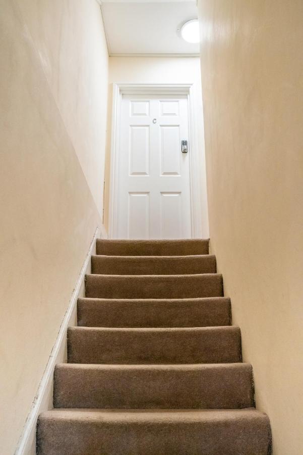 אנפילד One Bedroom Flat In Bush Hill Park מראה חיצוני תמונה