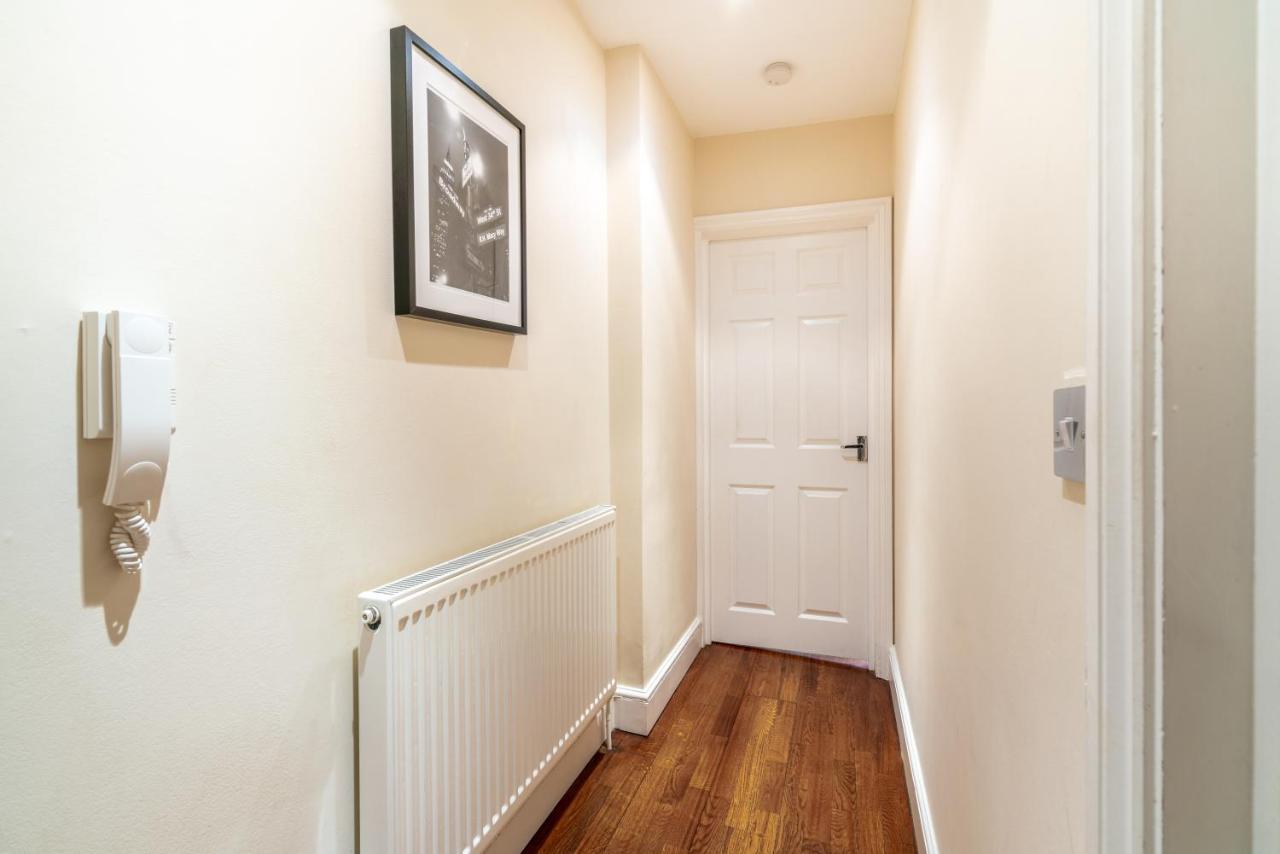 אנפילד One Bedroom Flat In Bush Hill Park מראה חיצוני תמונה
