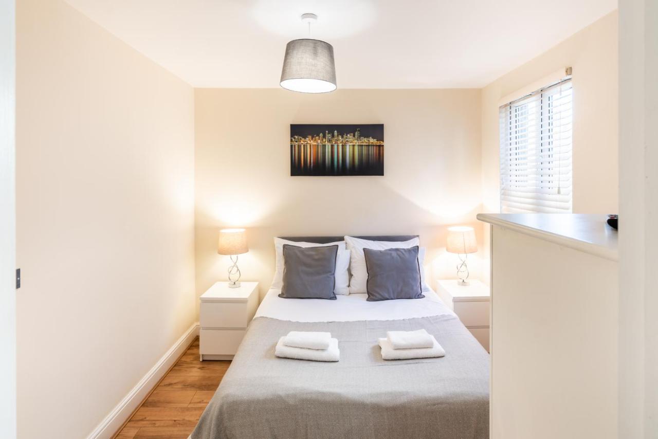 אנפילד One Bedroom Flat In Bush Hill Park מראה חיצוני תמונה