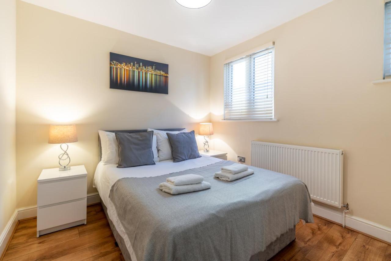 אנפילד One Bedroom Flat In Bush Hill Park מראה חיצוני תמונה