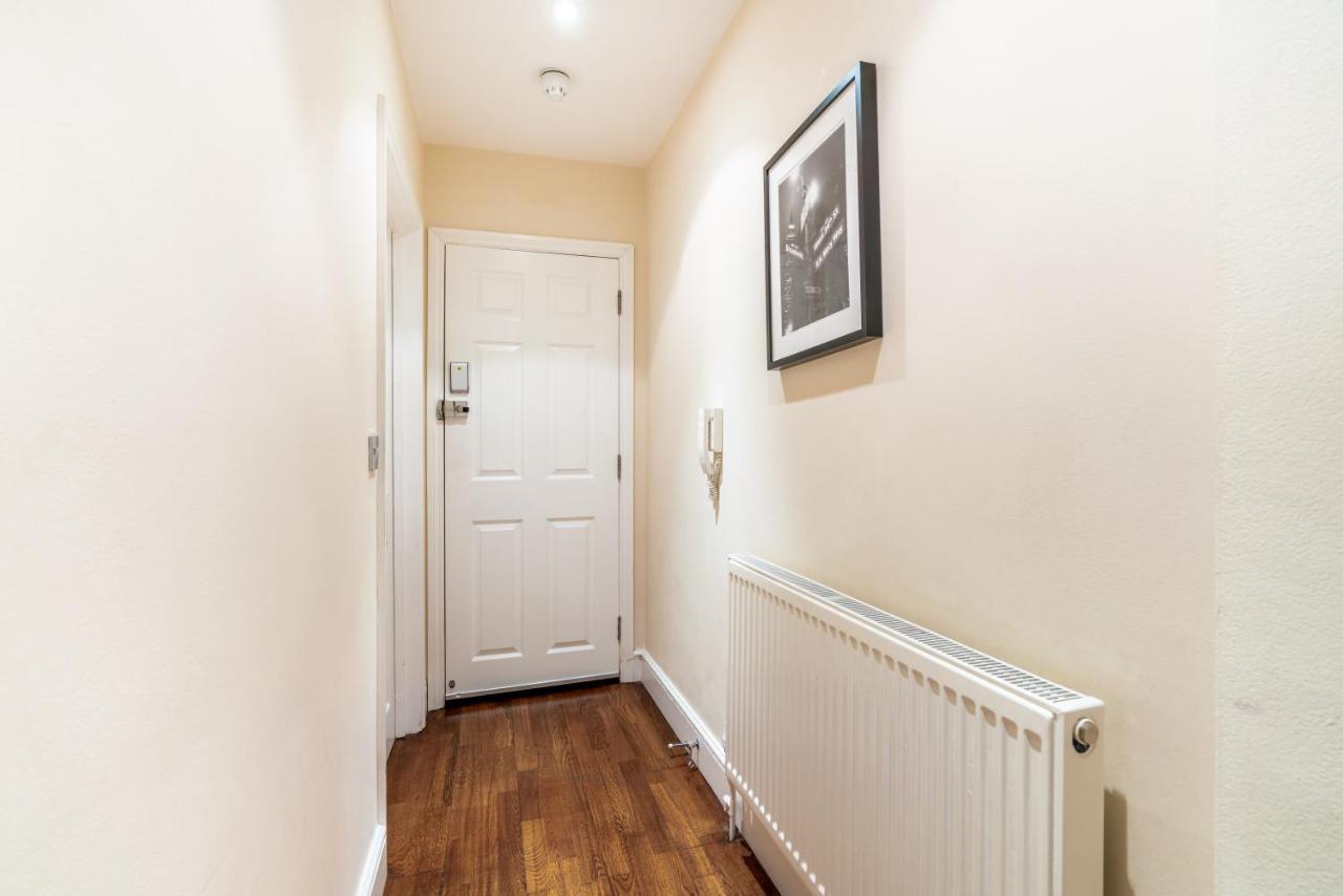 אנפילד One Bedroom Flat In Bush Hill Park מראה חיצוני תמונה